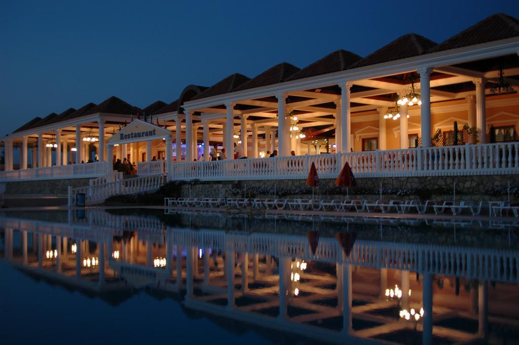 Club Tarhan Beach Didim Exterior photo